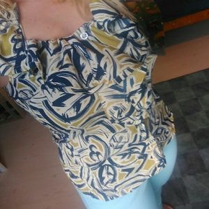 Beautiful Banana Republic Silk Blouse
